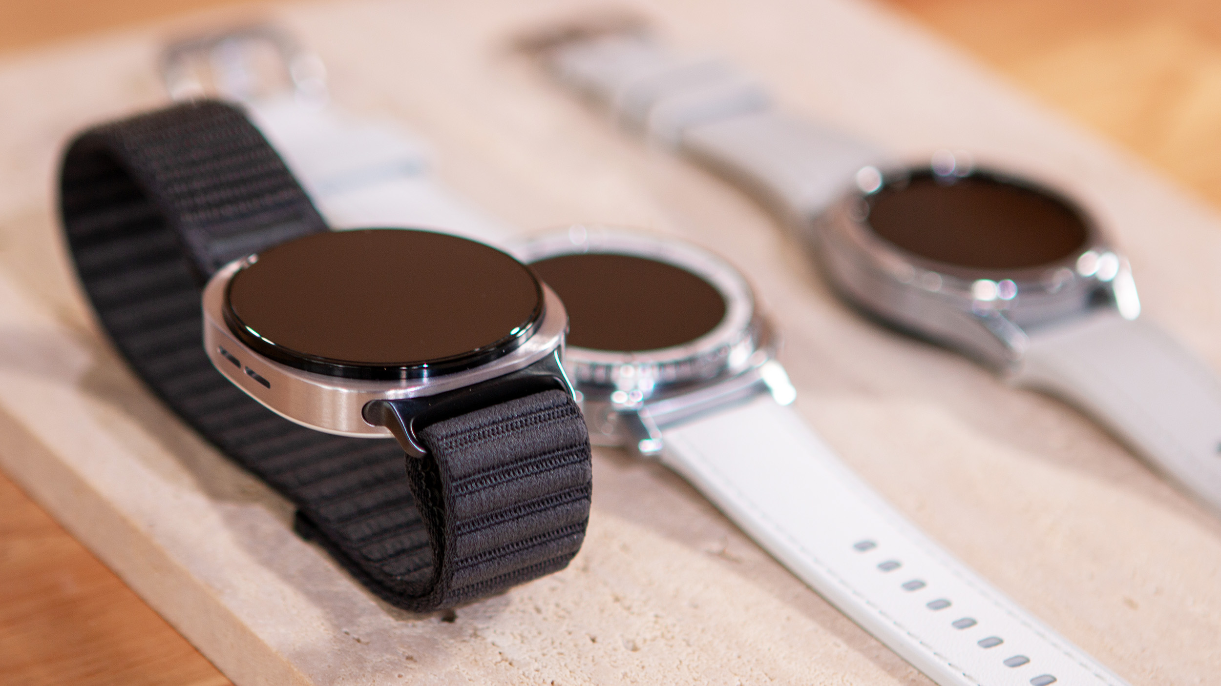Vyberte si ideální barvu pro svou Samsung Galaxy Watch 8