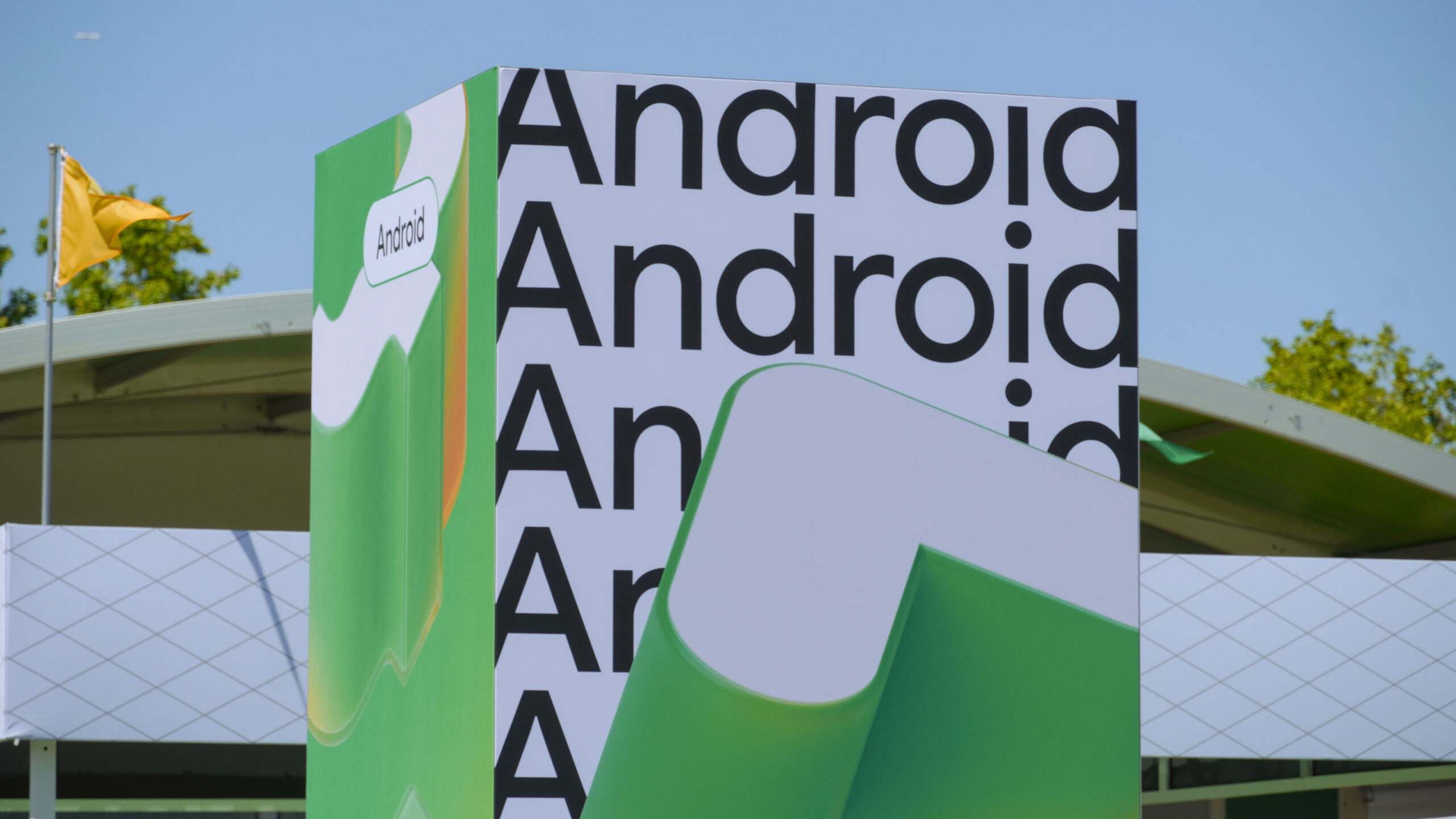Vývoj Androidu: Desetiletí proměn a inovací