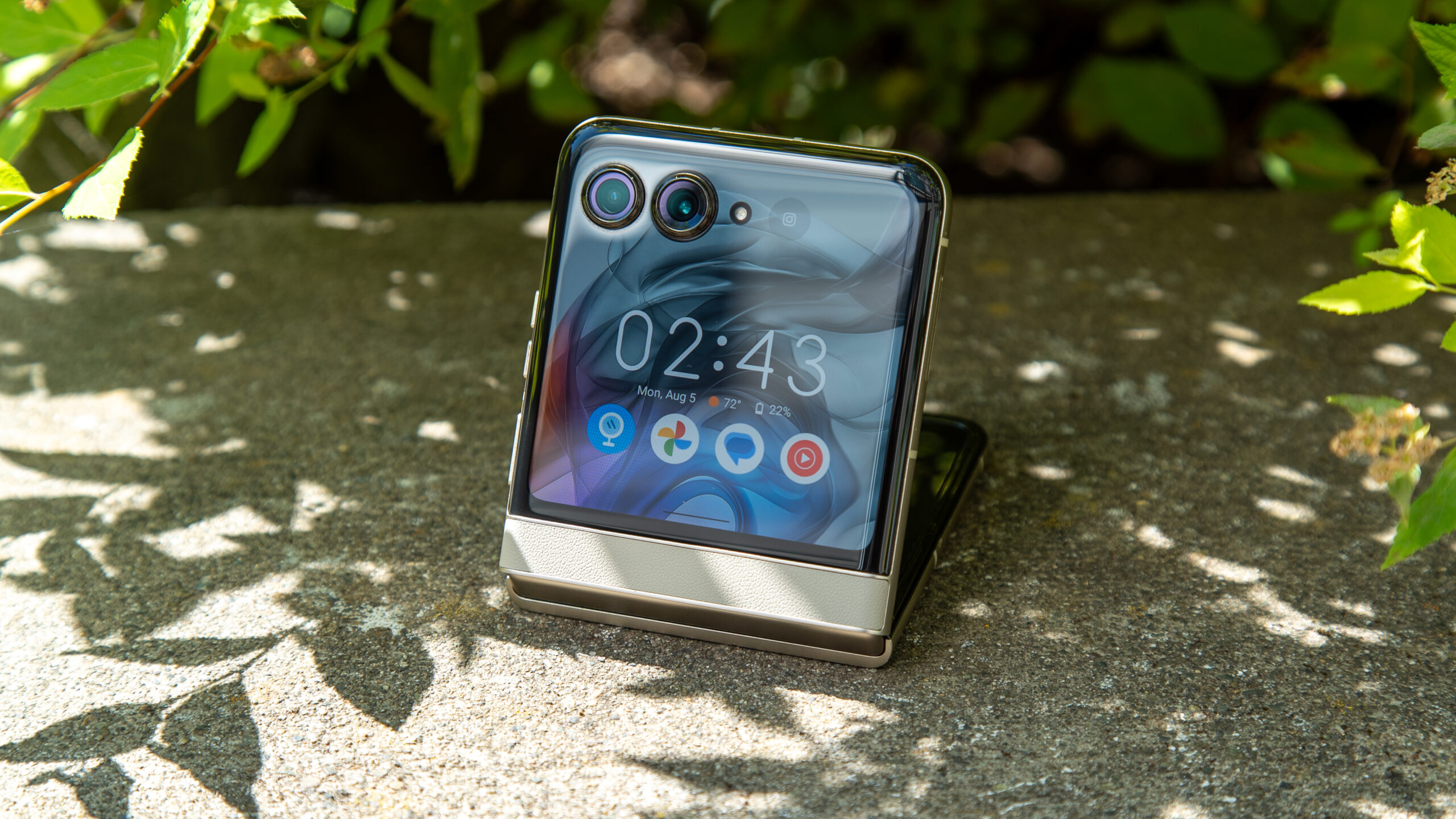 Získejte lepší flip telefon od Motoroly na Prime Day!