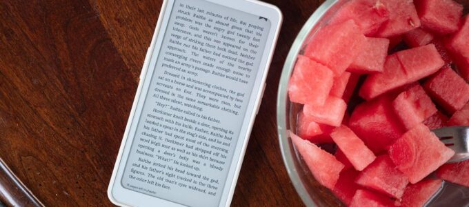 "E Ink Android: Konečně vysněný Kindle telefon"