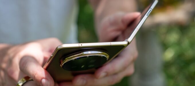 Honor: Vlajkové fotoaparáty v nejtenčím skládacím telefonu světa