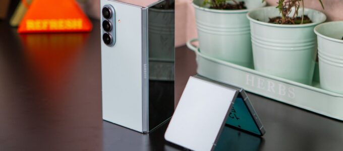 Krádež v Londýně: Odcizeno 12 000 Samsung Galaxy Z Fold/Flip 7