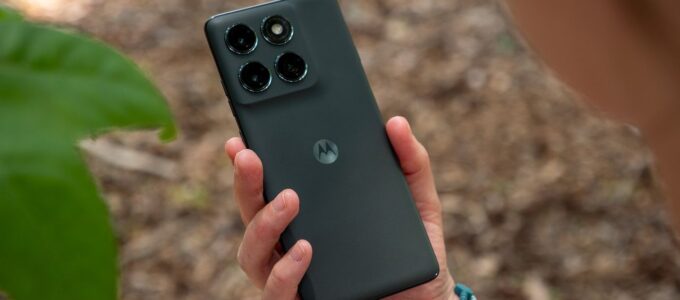 Motorola telefon s velkou slevou v akci Best Buy na návrat do škol
