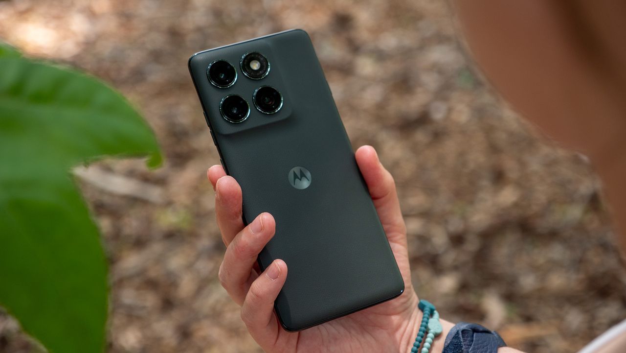Motorola telefon s velkou slevou v akci Best Buy na návrat do škol