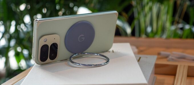Pixel 10: Konec reverzního nabíjení, vítají se Qi2 magnety