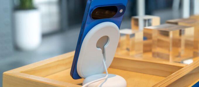 Pixel 10 Pro XL: exkluzivní podpora 25W bezdrátového nabíjení