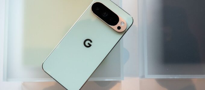 Problémy s Android Auto kazí příchod Pixelu 10