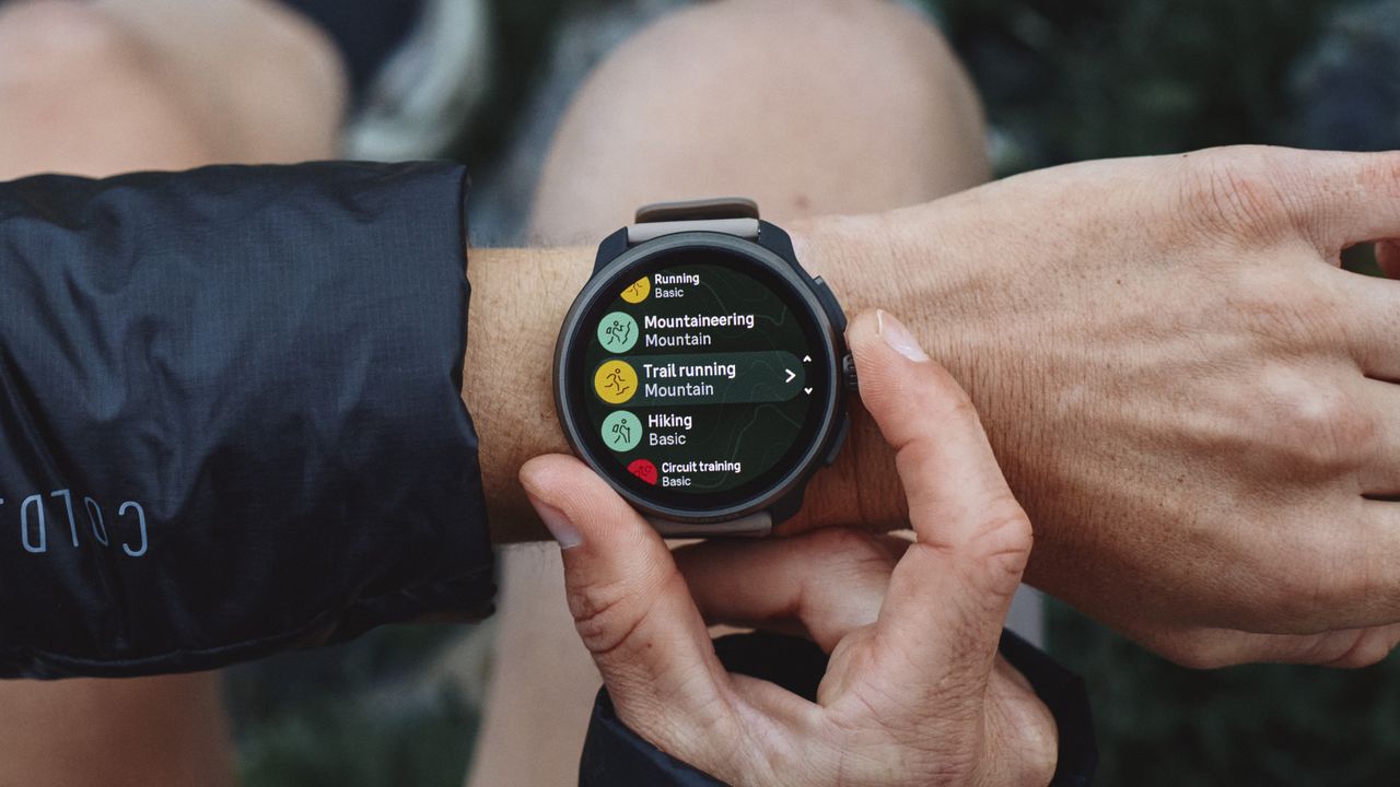 Suunto Race 2: Ideální volba pro ultramaratony díky baterii