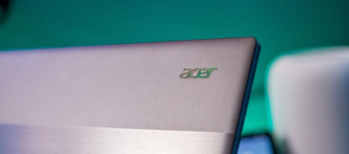 Výhodná nabídka: Chromebook Plus 516 ve slevě u Best Buy