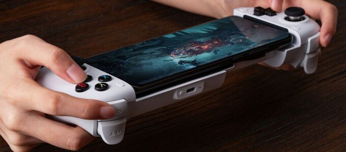 8BitDo ovladač pro telefony zlevněn před říjnovým Prime Day!