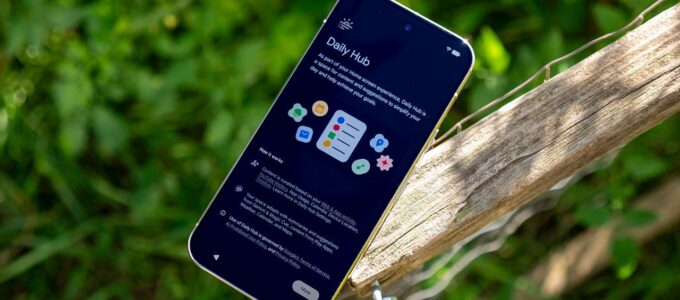 Pixel 10's Daily Hub dočasně pryč, Google slíbil návrat