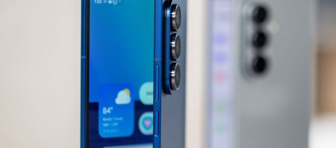 Samsung plánuje dva Galaxy Z Fold v roce 2026, jeden bude 'Wide'