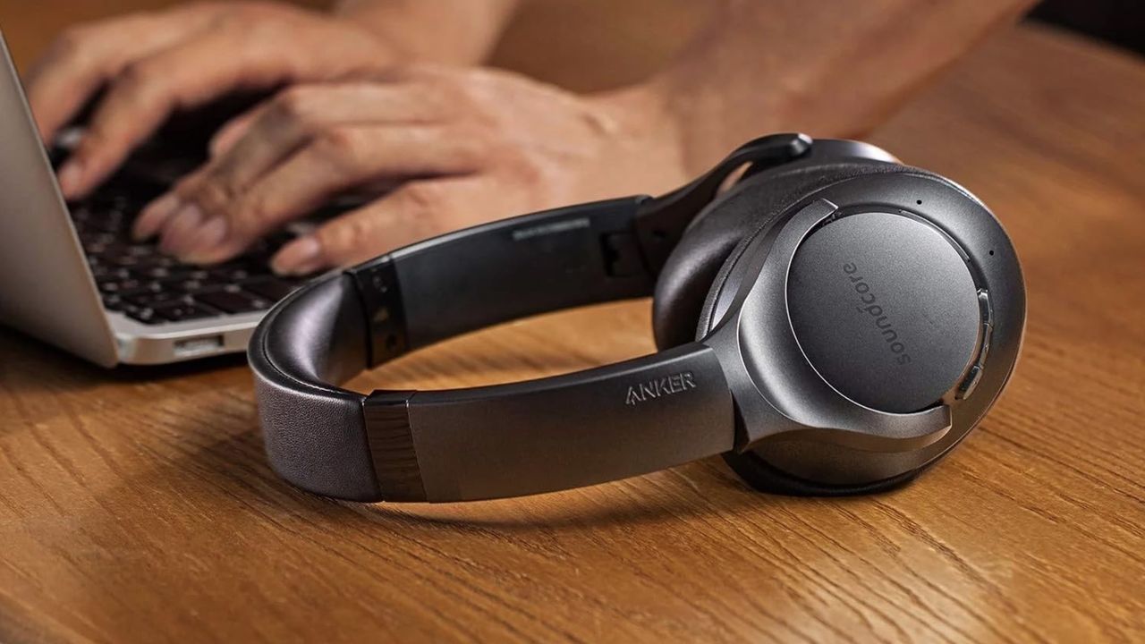 Sleva 50 % na sluchátka s potlačením hluku stále na Amazonu