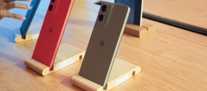 "Stylové střední třídy: Motorola Edge 60 Neo a Moto G06"