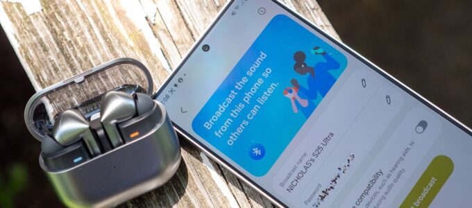 Unikají detaily One UI 8.5 a testují se Galaxy Buds 4 Pro