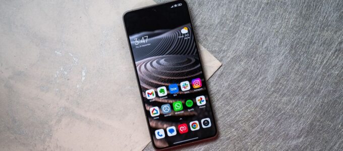 Uniklý render Xiaomi 17 'Pro' láká velkým vnějším displejem