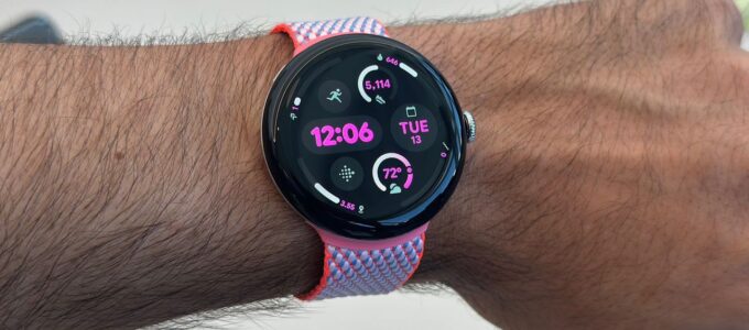 Walmart zlevňuje Pixel Watch 3 na historicky nejnižší cenu