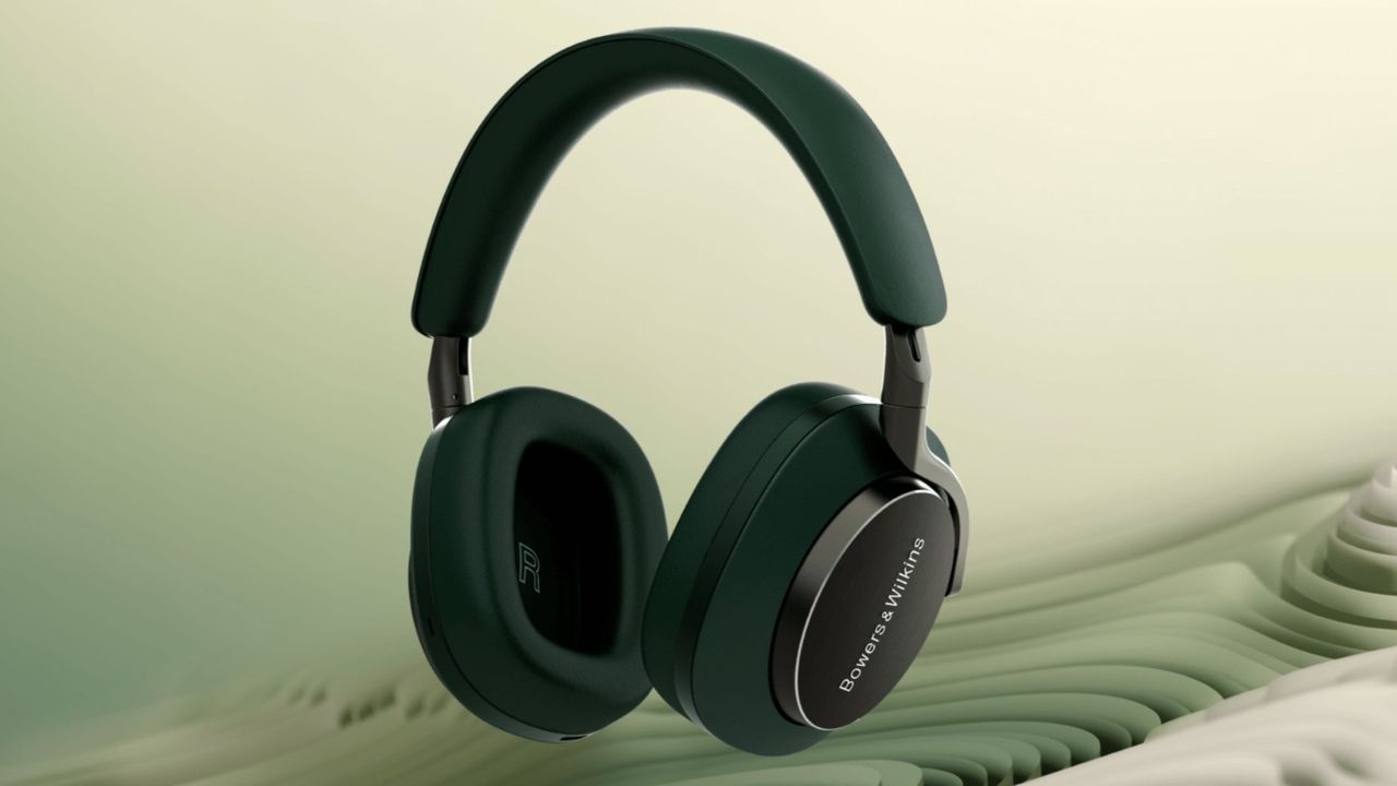 Amazon láká na Black Friday: 26% sleva na sluchátka B&W!