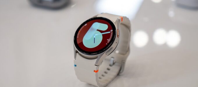 Galaxy Watch 7 dostává One UI 8 s Wear OS 6