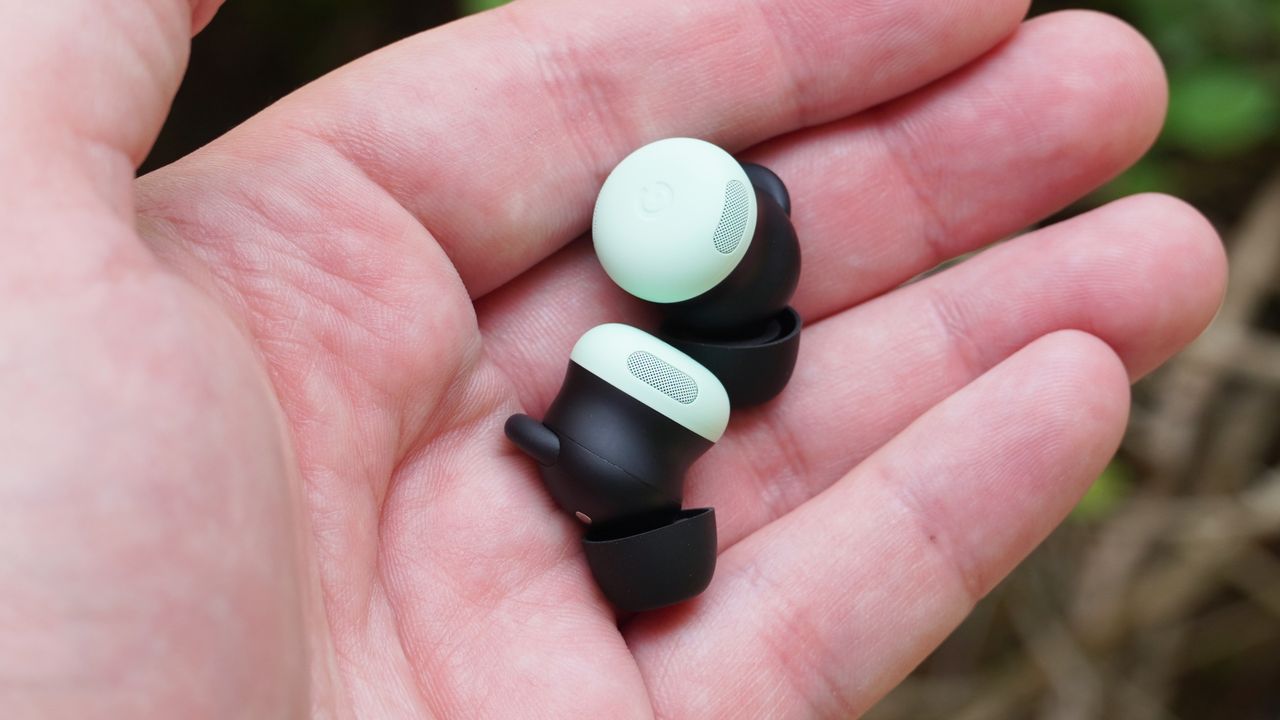 Google usnadňuje výměnu ztraceného Pixel Buds