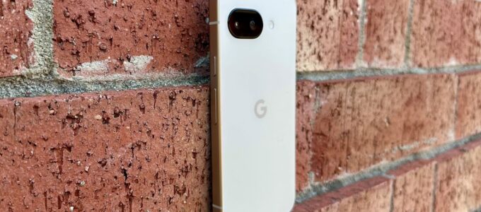 Nový únik odhaluje Pixel 10a s designem jako předchůdce