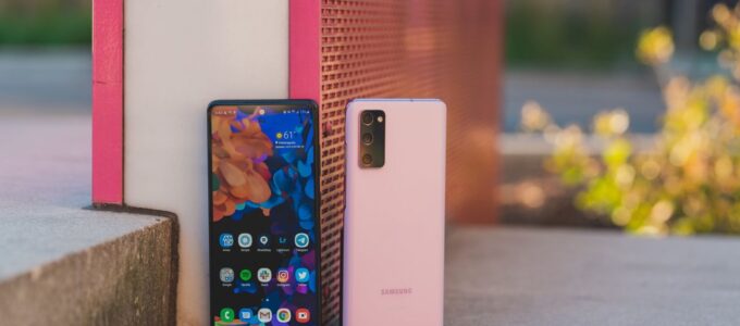 Poslední bezpečnostní aktualizace pro Samsung Galaxy S20 FE?