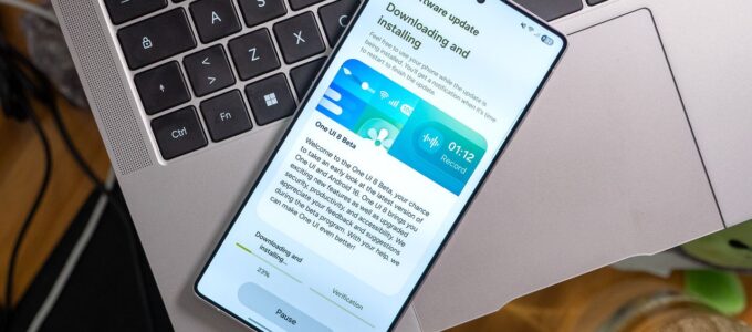 Samsung odkládá beta verzi One UI 8.5 kvůli změnám Galaxy S26