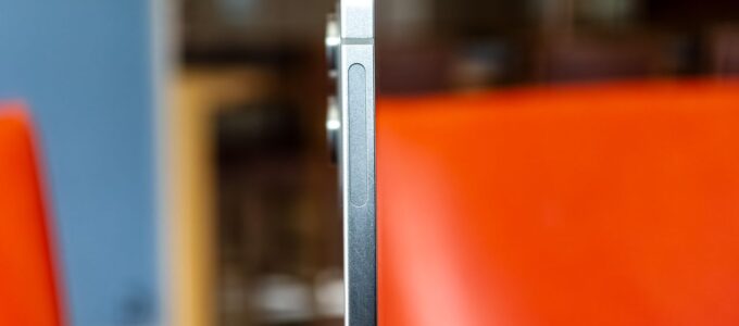 Samsung odkládá Galaxy S26 Edge: Proč to není překvapení
