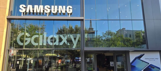 Samsung rozšiřuje zážitkové prodejny Galaxy v USA