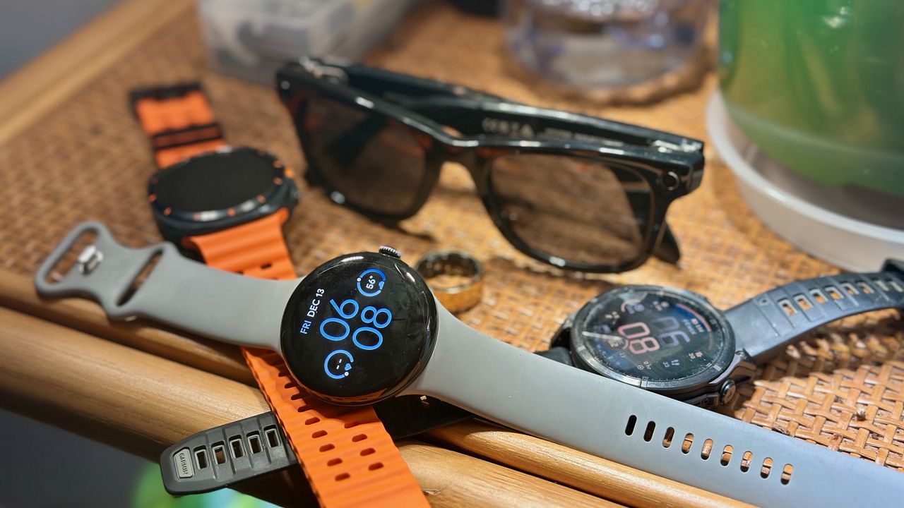 Samsung XR uniká, Wear OS 6 a Android 16 pro Motorolu!