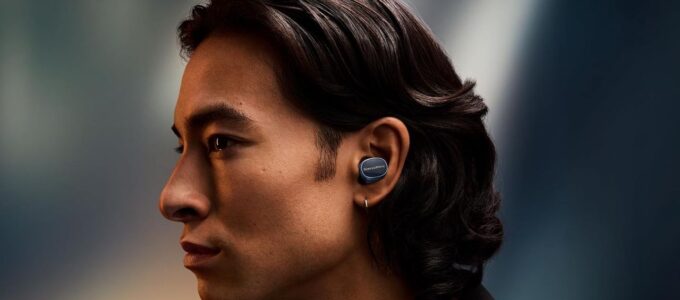 Sleva $100 na krásná Jade sluchátka Bowers & Wilkins Pi8