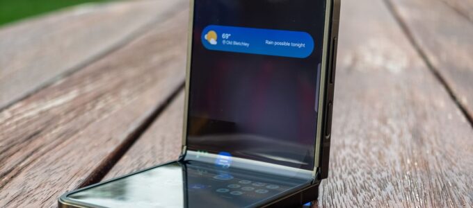 Underrated Samsung flip phone zlevněn o 21 % na Amazonu