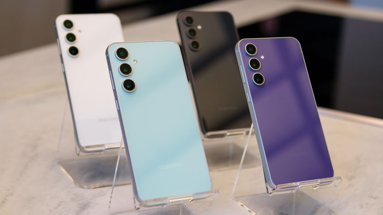Velký upgrade: One UI 8 přichází na Galaxy S23 FE