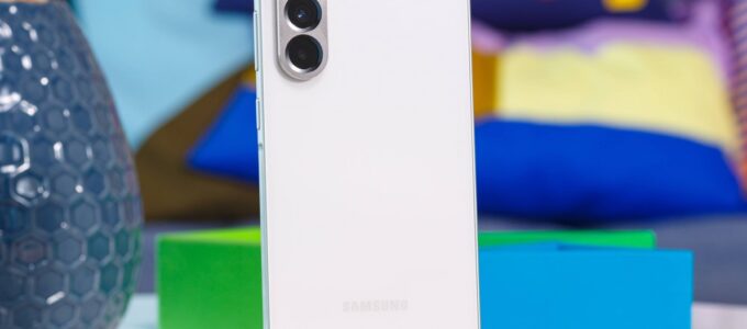 Samsung Galaxy A57 míří na trh