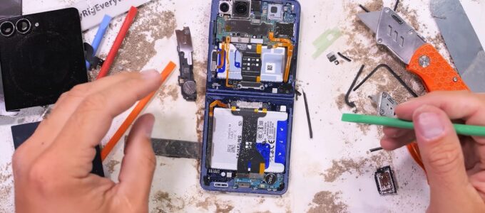 Samsung Galaxy Z Flip8